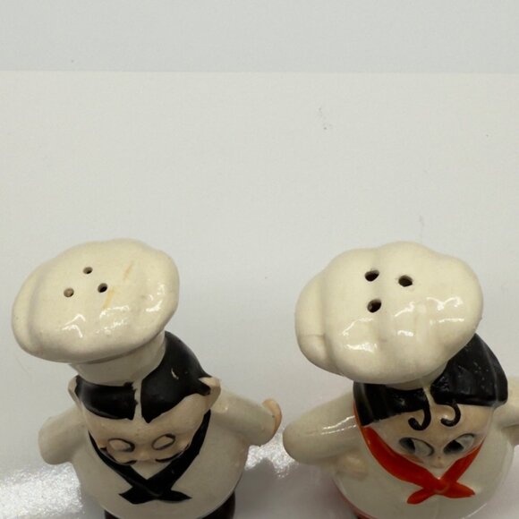 Vintage Ceramic Bug Eyed Mr. & Mrs. Chef 3.5" Salt & Pepper Shakers Japan - Picture 7 of 8